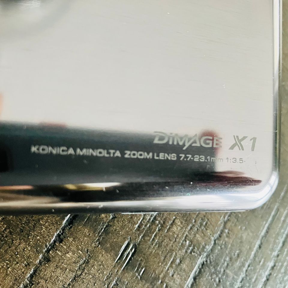 Konica minolta Kamera in Heidgraben