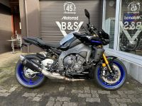 Yamaha MT-10 SPMT10 ABS LED TC viel Zub Modelljahr 2023 Hessen - Hanau Vorschau