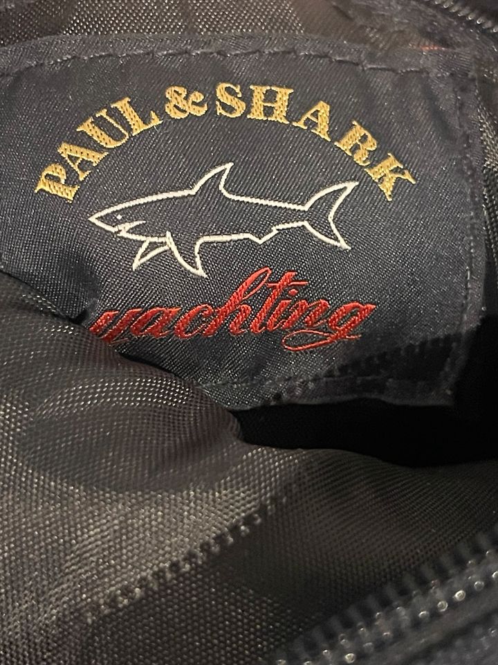 Original Paul & Shark Umhängetasche in Duisburg