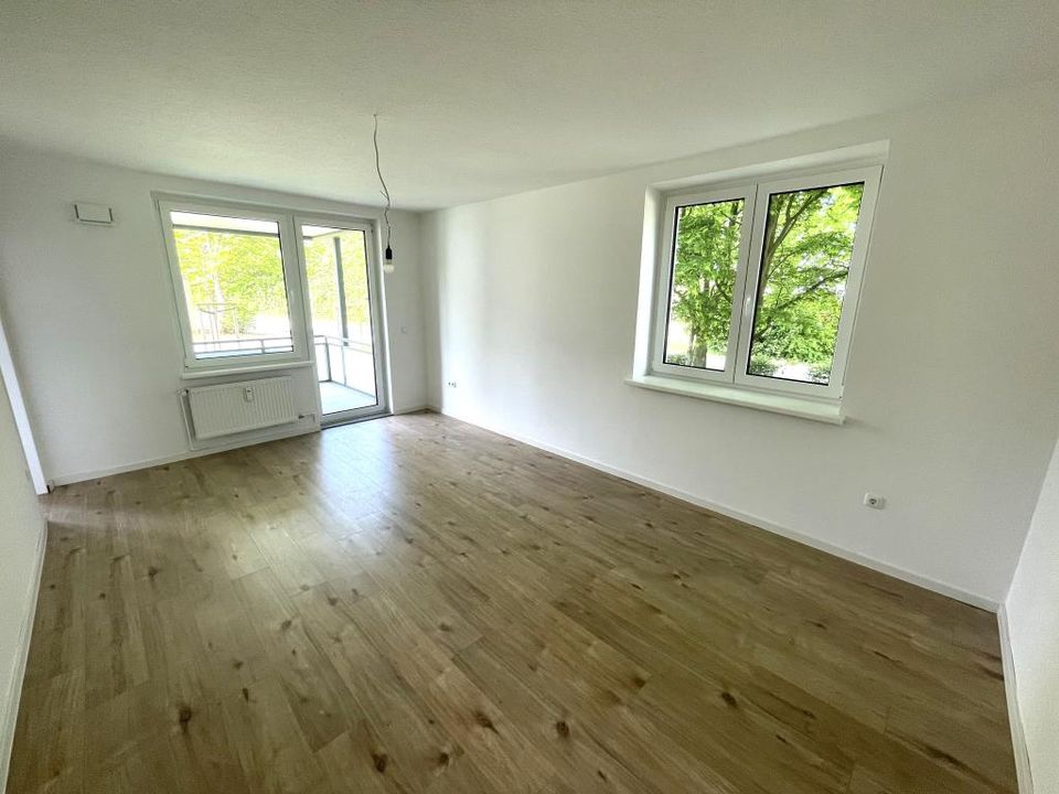 Frisch gestrichene 2,5 -Zimmer-Wohnung mit großem Balkon in Wolfsburg Vorsfelde in Wolfsburg