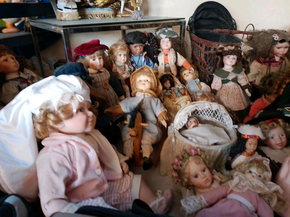 Verschiedene Puppen in Wolfstein