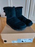 Ugg Mini Bailey Bow mit Schleife Gr. 39 Hessen - Rodgau Vorschau
