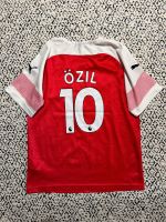 Kindertrikot von Arsenal mit Özil Gr. 147 cm Hamburg - Wandsbek Vorschau