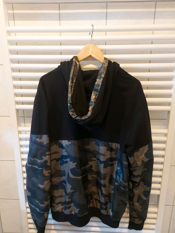 Jacke Camouflage in Zickhusen