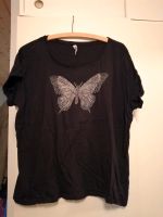 T-Shirt mit einem Schmetterlingsaufdruck Nordrhein-Westfalen - Meschede Vorschau
