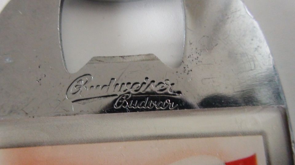 Flaschenöffner BUDWEiSER BUD aus den 1970er Jahren in Tübingen