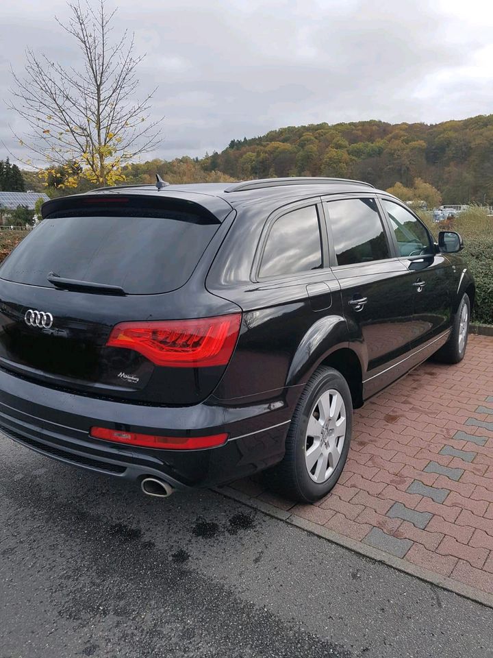 Audi Q7 3.0 tdi quatro S-Line in Aarbergen