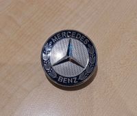 Neues Originalteil: Mercedes Emblem für Motorhaube der C-Klasse Hessen - Büttelborn Vorschau