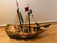 Playmobil Piratenschiff zusammen mit kleinem Piratenboot Bayern - Pullach Vorschau