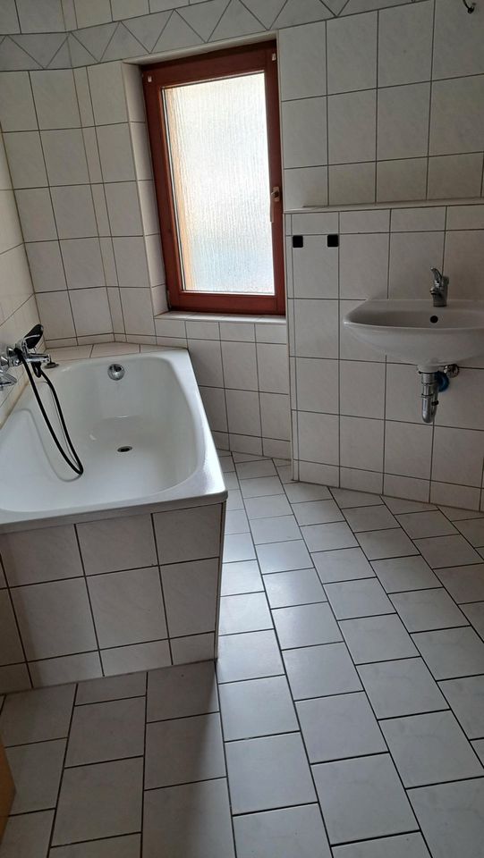 ++ 4 Zi. Maisonette-Whg mit Wanne & Dusche ++ in Reichenbach (Vogtland)