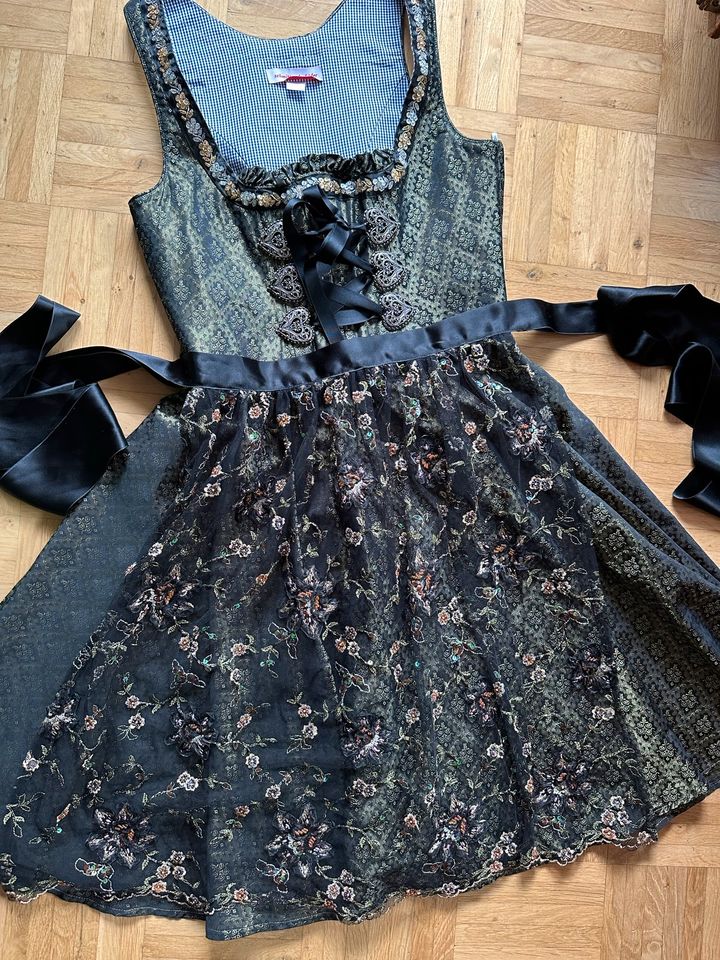 Dirndl MIDI Schmittundschäfer Gr.36/38 2 Schürzen in München