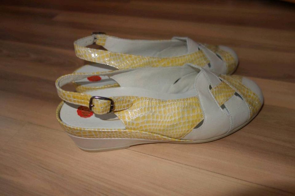 Goldkrone Damen Komfort Sandalen Schuhe Gr. 6 1/2 Weite K neuwert in Berlin  - Spandau | eBay Kleinanzeigen ist jetzt Kleinanzeigen