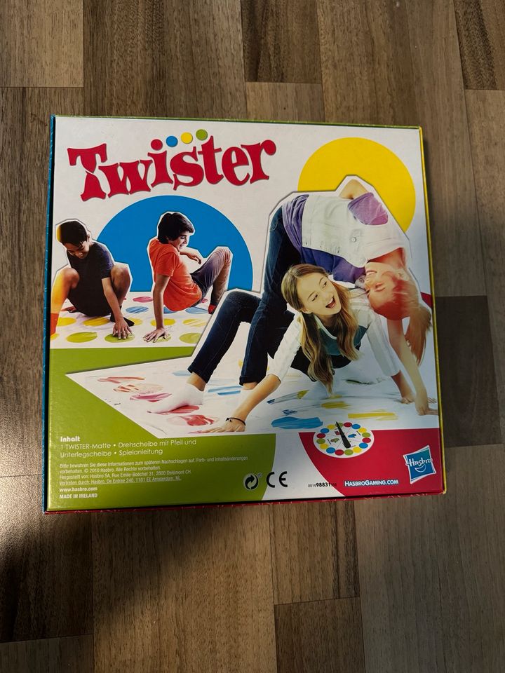 Twister Spiel in Köln