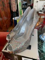 Pumps Peeptoes Glitzer Guess neuwertig aus Miami! Frankfurt am Main - Praunheim Vorschau