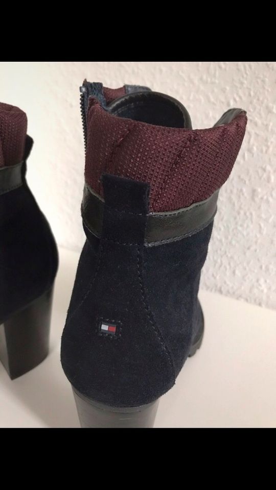 Tommy Hilfiger Stiefel Neu & OVP gr. 39 in Neunkirchen Siegerland