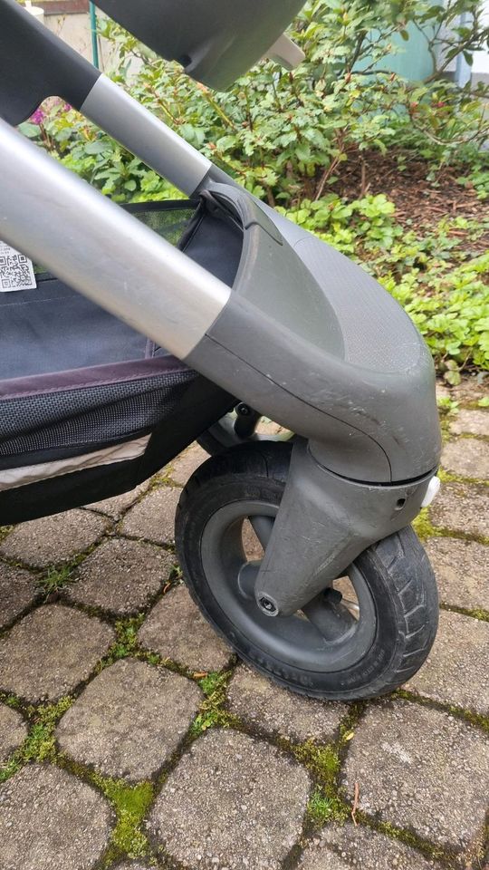 Stokke Trailz Kinderwagen mit Babyschale, Sportsitz und Zubehör in Fürstenfeldbruck