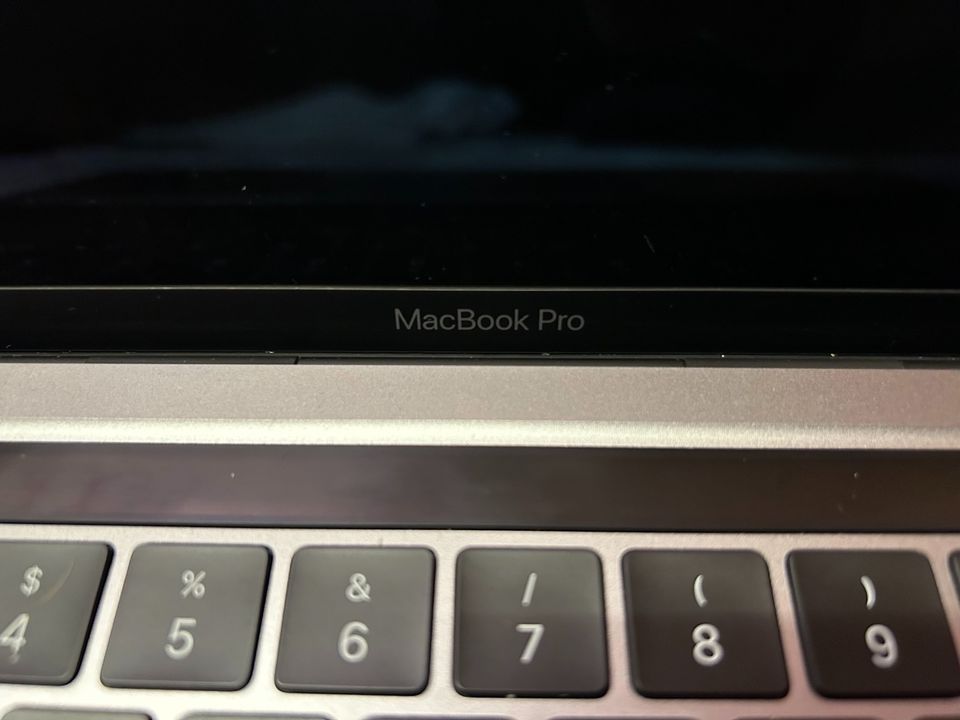 Apple 13“ Macbook Pro 2020 in Sohren Hunsrück