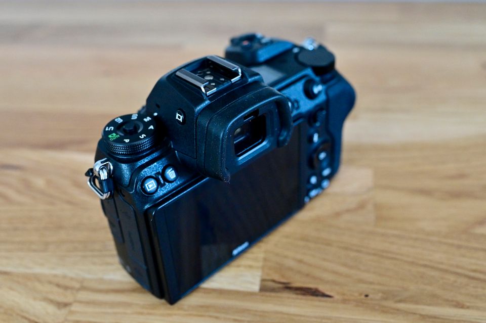 Nikon Z6 II Body Gehäuse Kamera Spiegellos viel extra Zubehör in Heilbronn