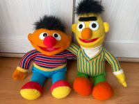 Ernie und Bert mit Gesangsfunktion Frankfurt am Main - Oberrad Vorschau