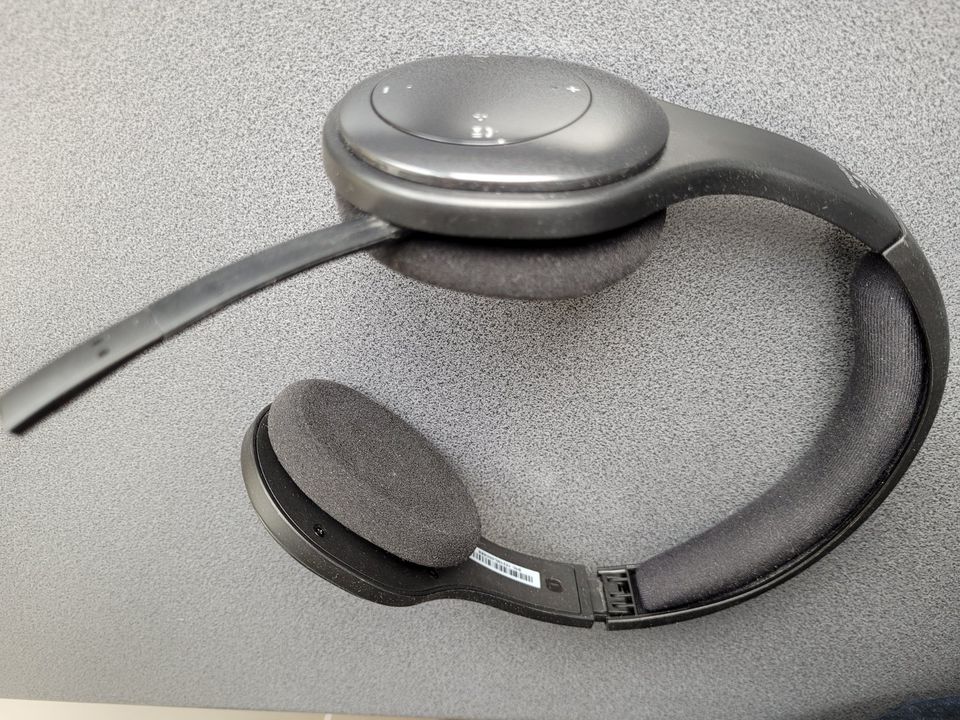 Logitech H800 kabelloses Headset mit neuen Ohrkissen in Velten