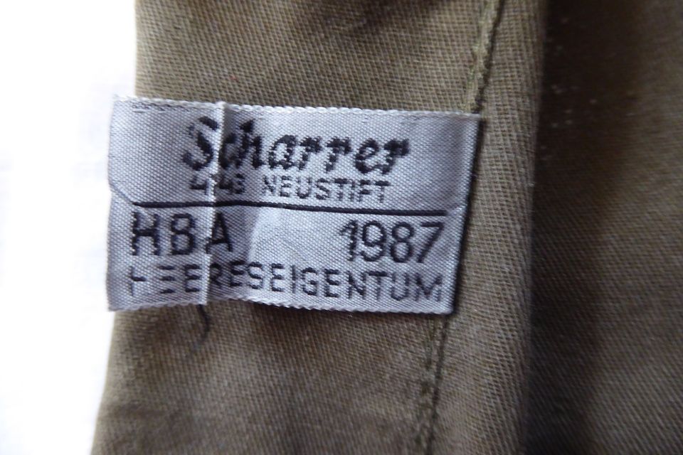 Bundeswehr Hemd khaki von 1987 Kragenweite 41 Gr. L in Hof (Saale)