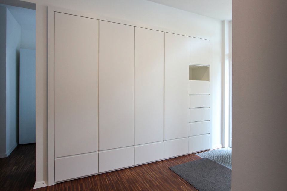 Möbel & Innenausbau vom Schreiner / Küche / Bad / Einbauschrank in Stuttgart