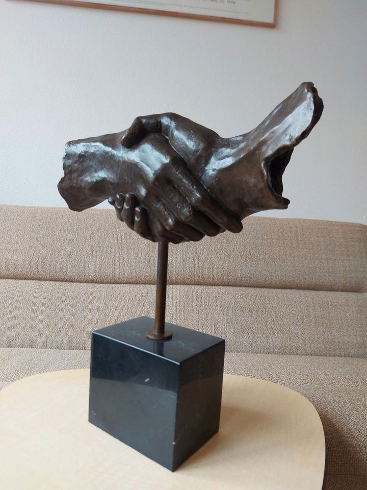 Bronze Skulptur Freundschaft Salvador Dali Signiert in Berlin