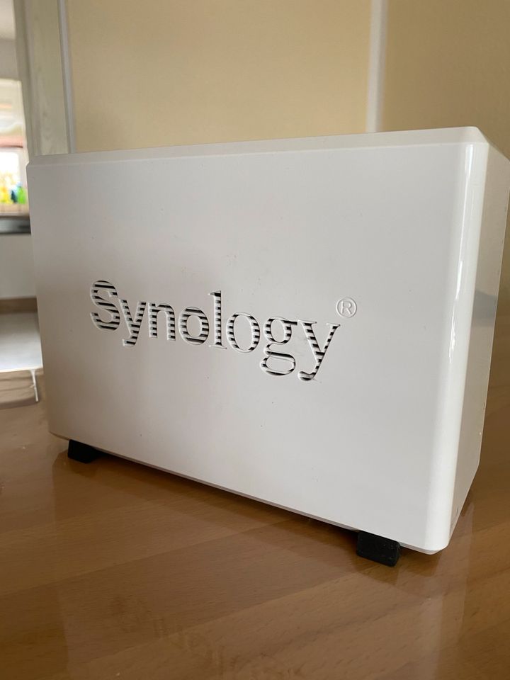 Synology DiskStation DS212j NAS ohne Festplatten in Paderborn