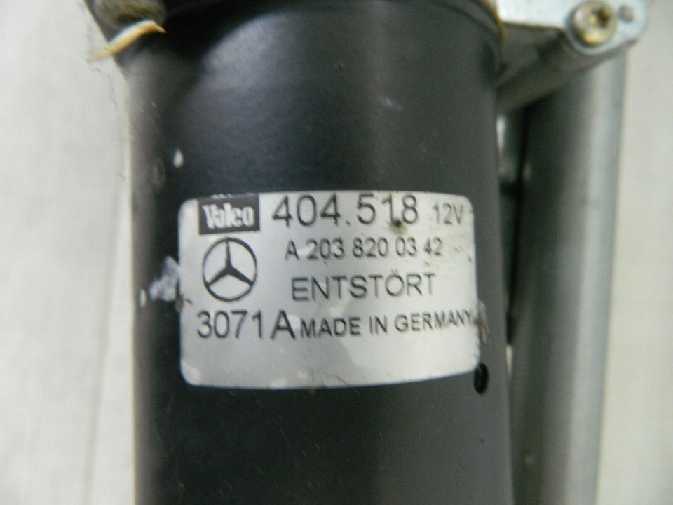 Mercedes W203 C-Klasse Wischermotor mit Gestänge A2038200342 Val in Geldern