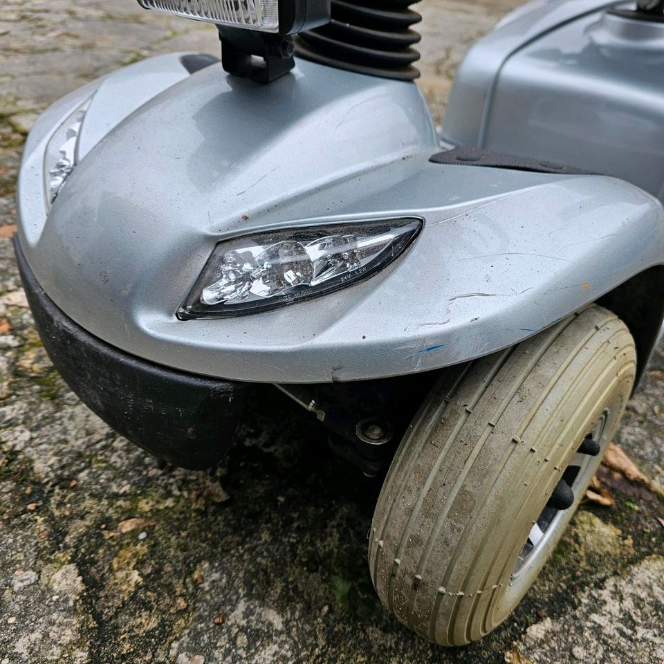 Invacare Leo Senioren Mobil in Eschede