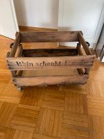 Holzkiste auf Rollen Lindenthal - Köln Weiden Vorschau