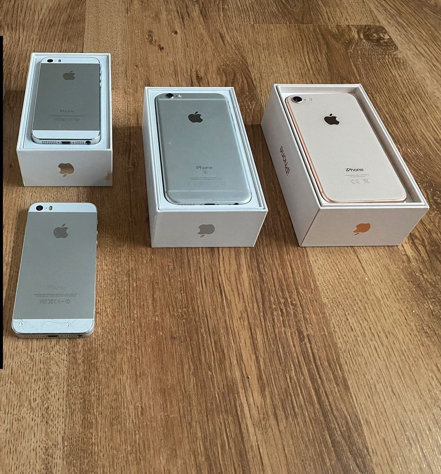 4x Apple iPhone 8 64GB 6S 32GB 5S ab 29€ weiß schwarz silber rose in Ahrensburg