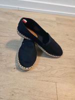 Tommy Hilfiger Slippers dunkelblau Gr. 36 Hamburg-Mitte - Hamburg Horn Vorschau