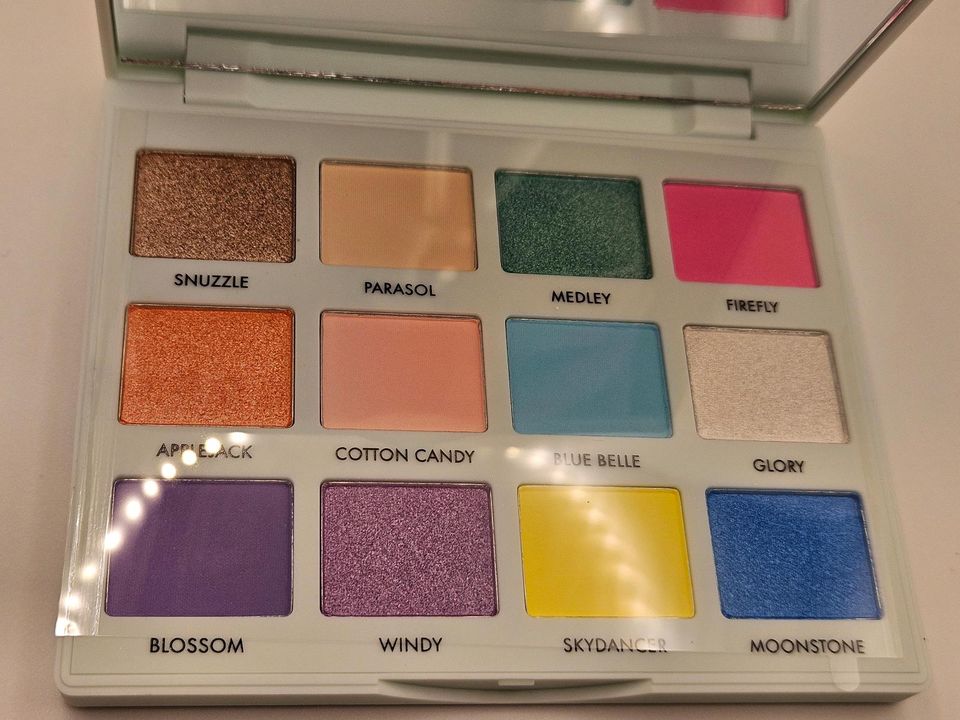 Catrice My Little pony eyeshadow Palette in Herne