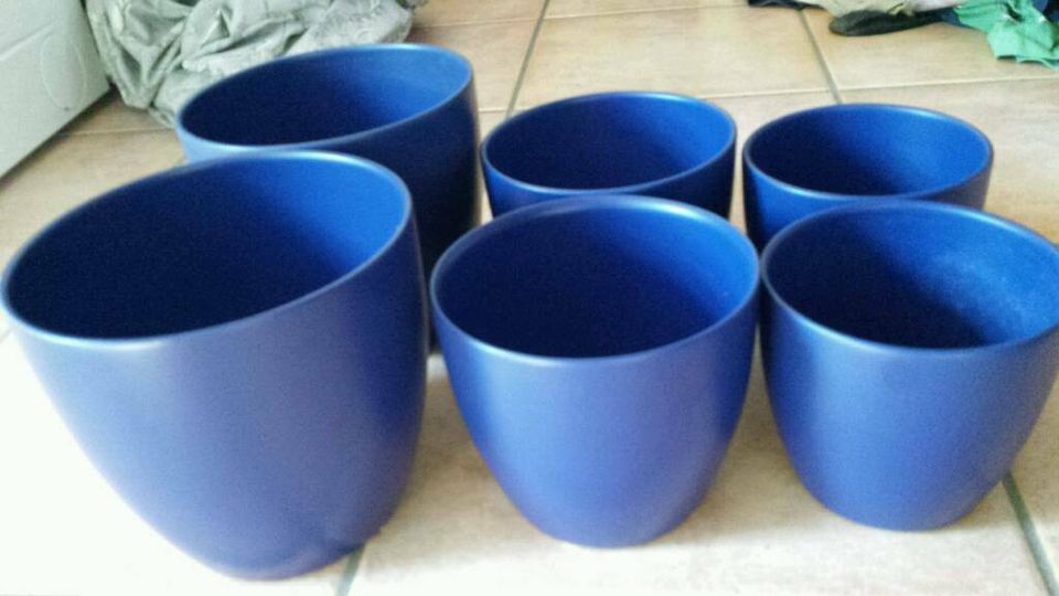 4 gute Blumenübertöpfe blau Keramik - wie neu in Kollow