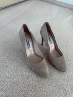 Nur einmal getragen: Prada Pumps in Größe 38,5 aus Velourleder Eimsbüttel - Hamburg Harvestehude Vorschau