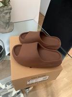 Yeezy slide original Wiesbaden - Biebrich Vorschau