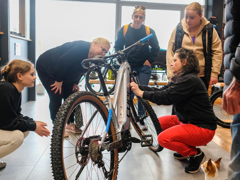 Verkäufer, Fahrradverkäufer, Berater, Verkaufsberater, Kaufmann im Einzelhandel (m/w/d) – in Teilzeit und Vollzeit in Regensburg