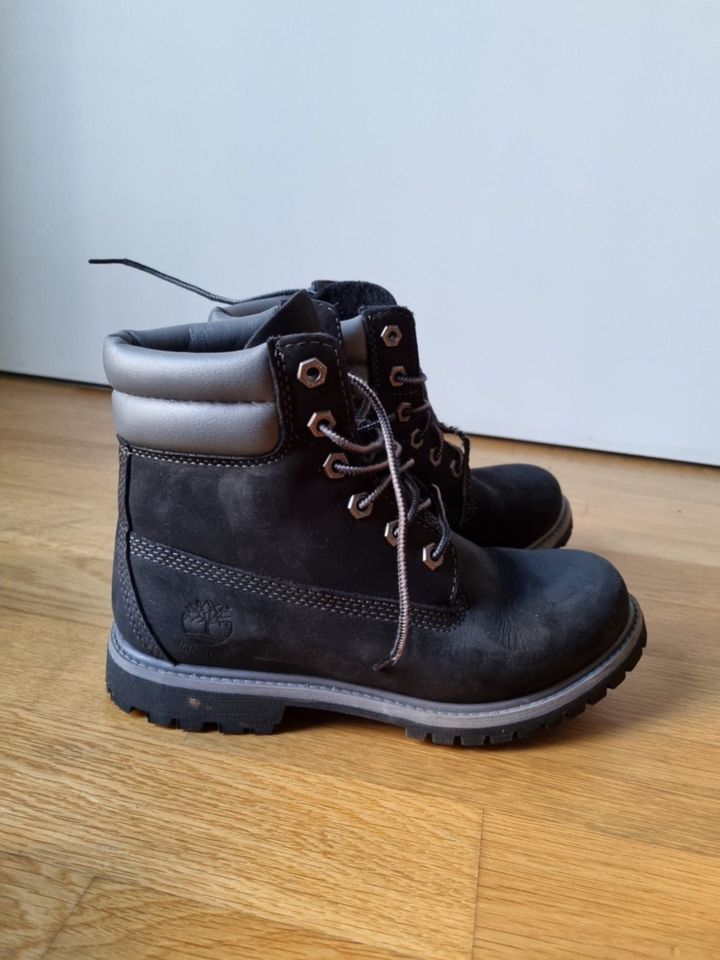 Timberland Schnürstiefelette schwarz Größe 37,5 in Freiburg im Breisgau