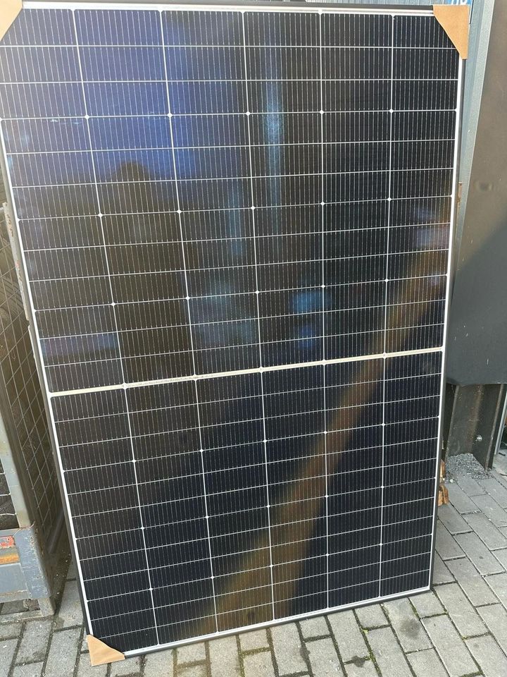 2x Trina PV-Modul Vertex S+ 435 Watt Glas-Glas Balkonkraftwerk in Eichendorf