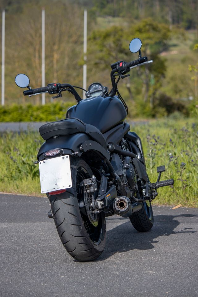 Kawasaki Vulcan – Top Zustand mit Premium-Umbauten in Lohr (Main)