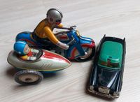 2x altes Spielzeug Auto Oldtimer Motorrad Blechspielzeug Bochum - Bochum-Süd Vorschau