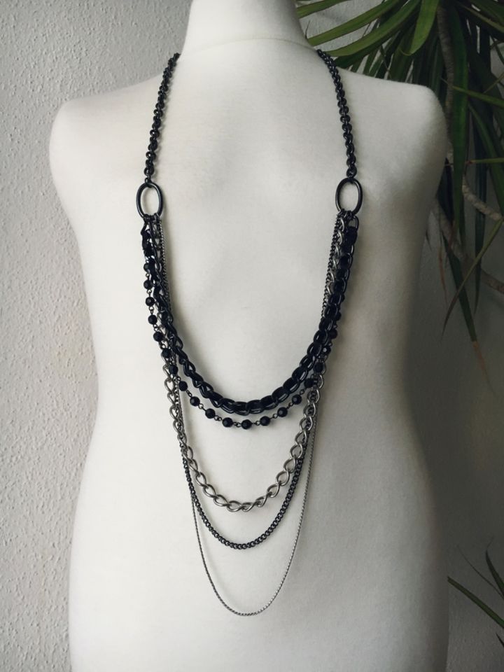 lange Hals-Kette Layering modern edel Blogger Boho schwarz silber in Langweid am Lech