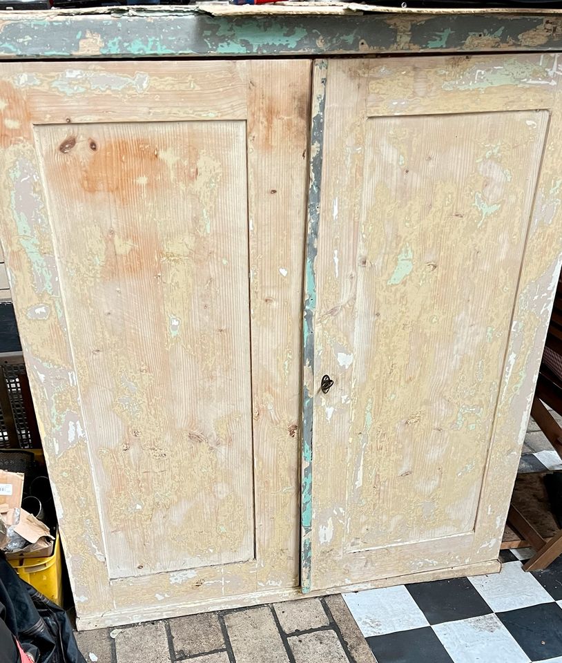 Shabby Chic Möbel Schrank Kommode weichholz Antik in Nordrhein