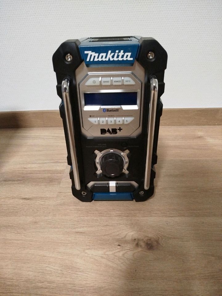 Makita Radio - DAB - DMR112 in Neumarkt i.d.OPf.