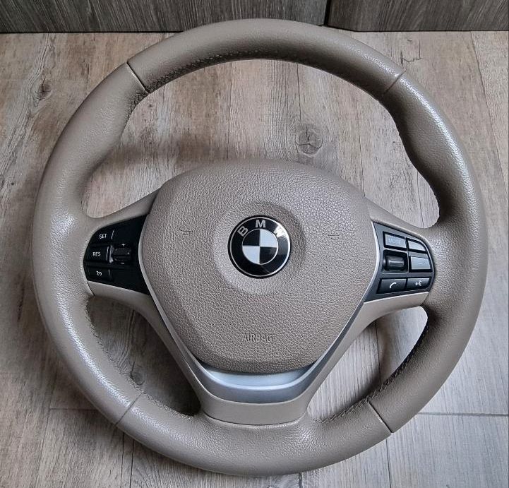 BMW F30 Lenkrad mit Airbag in Kall