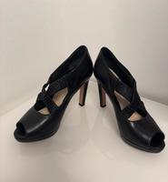 Prada Pumps Nordrhein-Westfalen - Moers Vorschau