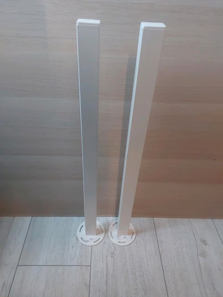 Ikea Schreibtisch - Platte mit 2 Beinen - 150cm × 75cm - top in Fockbek