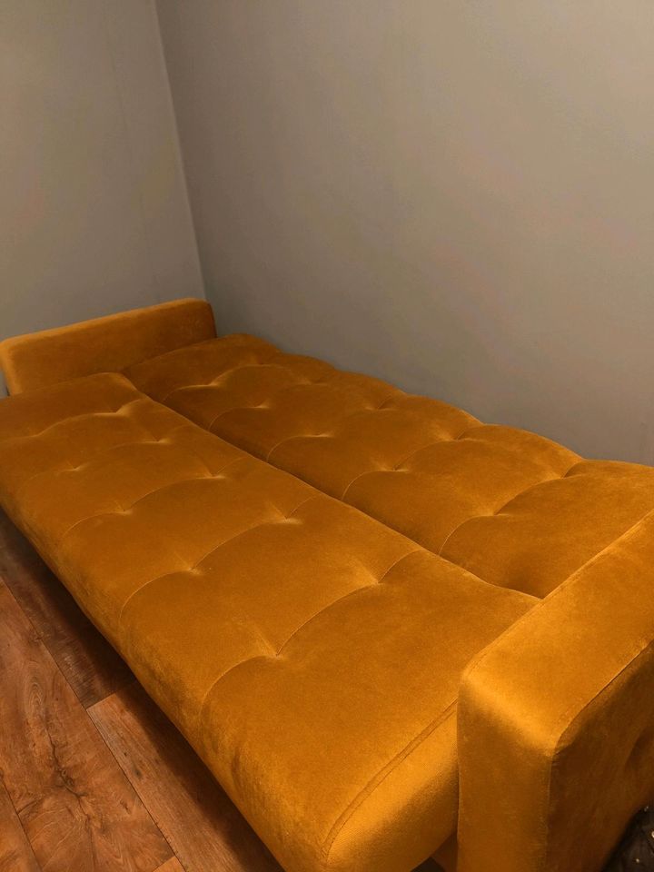 Sofa / Bett in Iserlohn