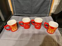 Nescafé Sammeltassen / Milka, Kellogs Tassen/Flasche Nordrhein-Westfalen - Wilnsdorf Vorschau